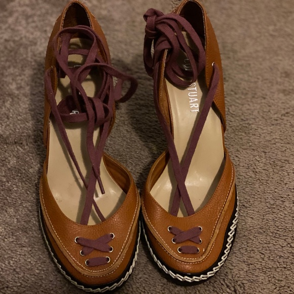 Colin Stuart Beige  High Heels - Picture 2 of 4